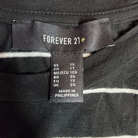 Forever 21 T-Shirt - Picture 5 of 12